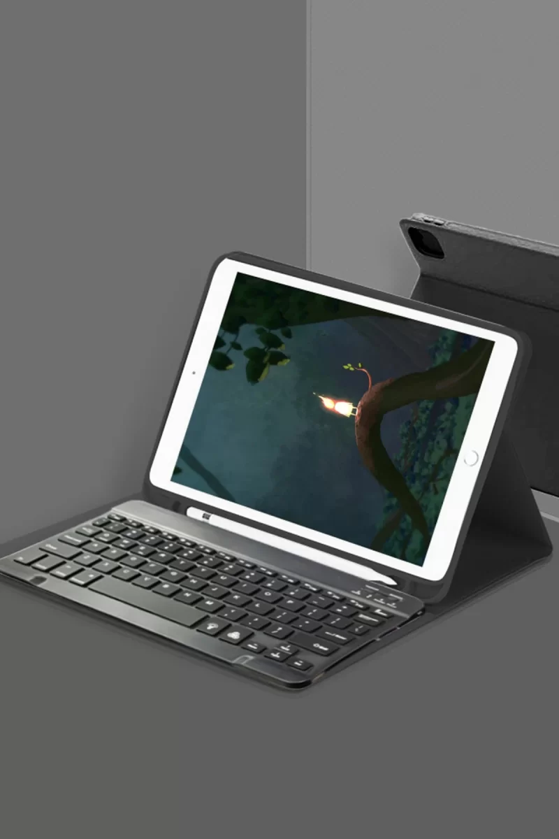 Newface Apple iPad Pro 12.9 (2024) Kılıf KC01 Smart Klavyeli Tablet Kılıfı - Siyah