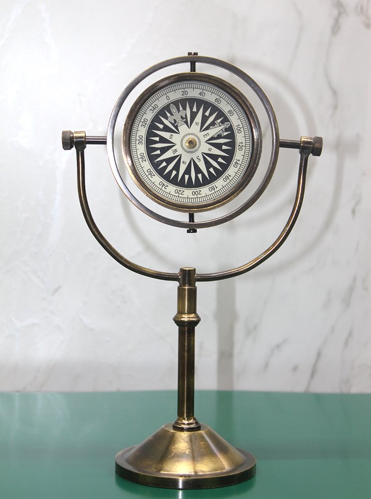 Pirinç Masa Üstü Pusula Model 4