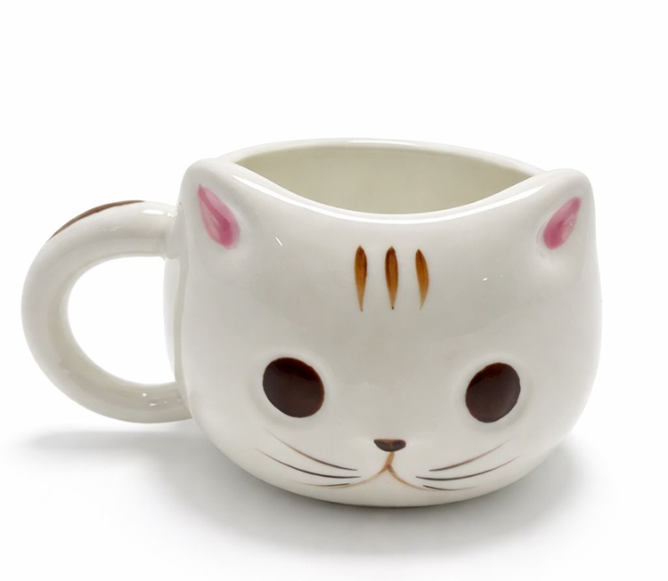 3D Kedi Tasarımlı Kabartmalı Seramik Kupa Bardak - Sevimli Beyaz Kedicik
