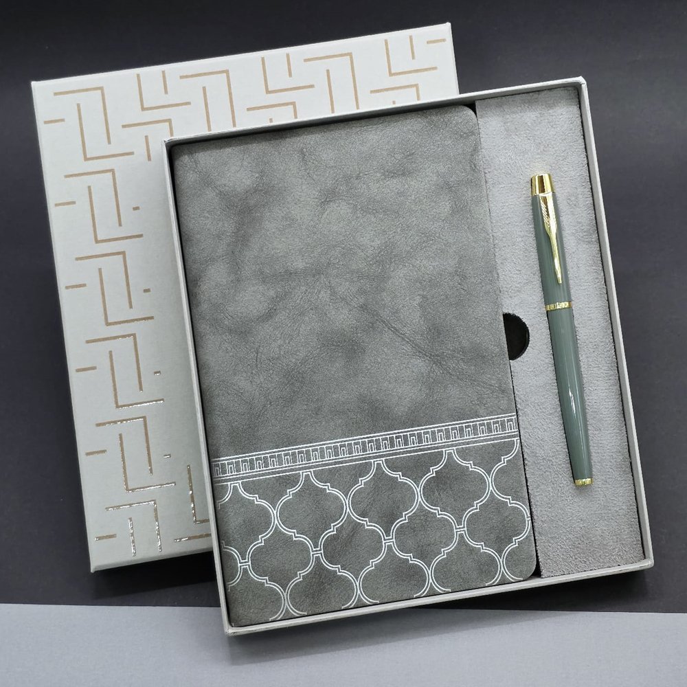 Gri Renk Defter Ve Metal Roller Kalem Seti