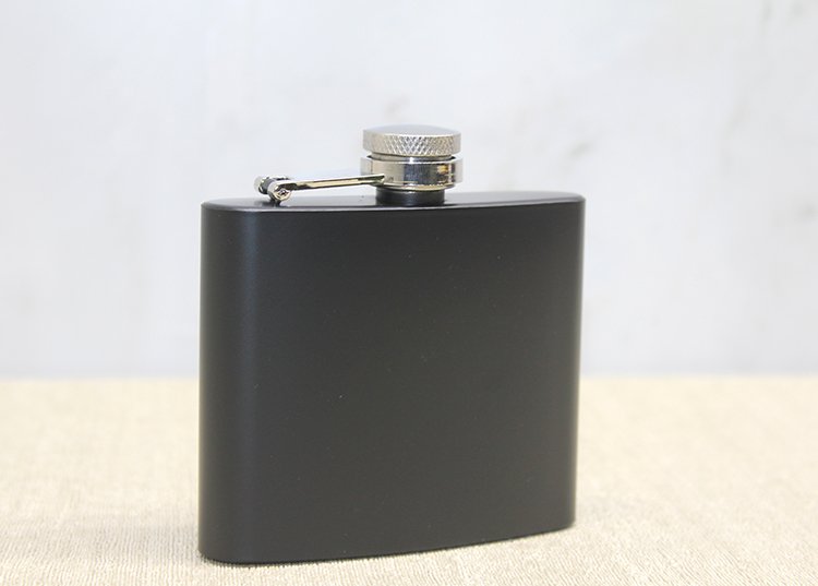 Tekli Siyah 5 Oz Matara