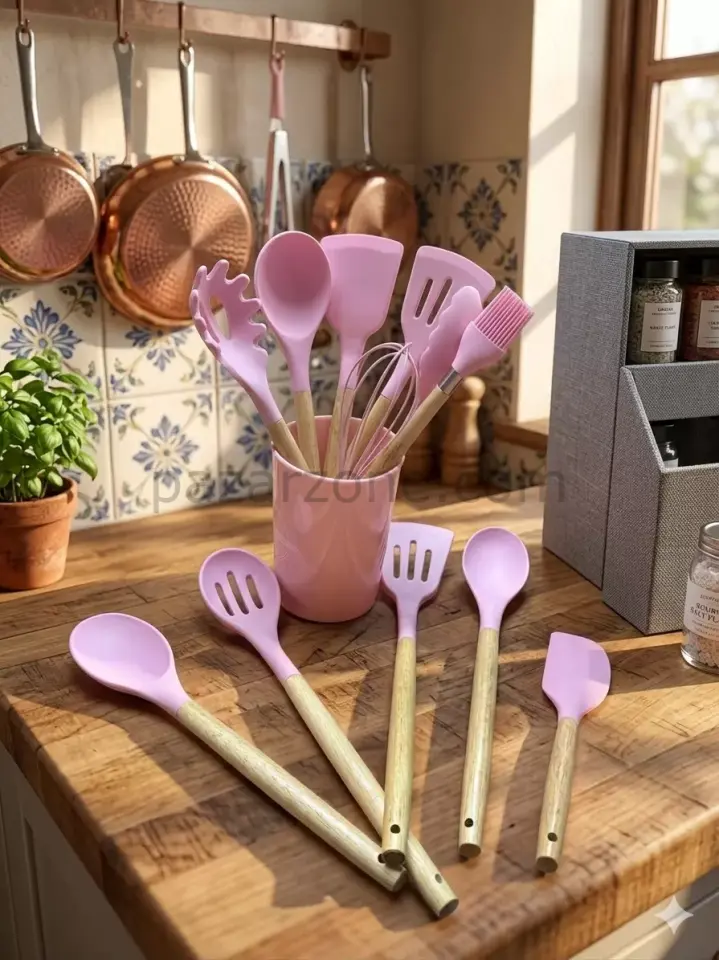 12 Parça Bambu Saplı Silikon Mutfak Gereçleri Seti - Pembe Mutfak Servis Seti