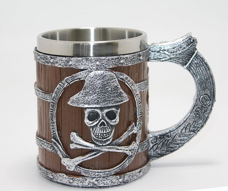 Korsan Temalı Ahşap Görünümlü 3D Kabartmalı Çelik Kupa Bardak