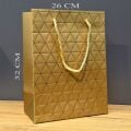 Gold Geometrik Desenli Büyük Boy Karton Hediye Çantası